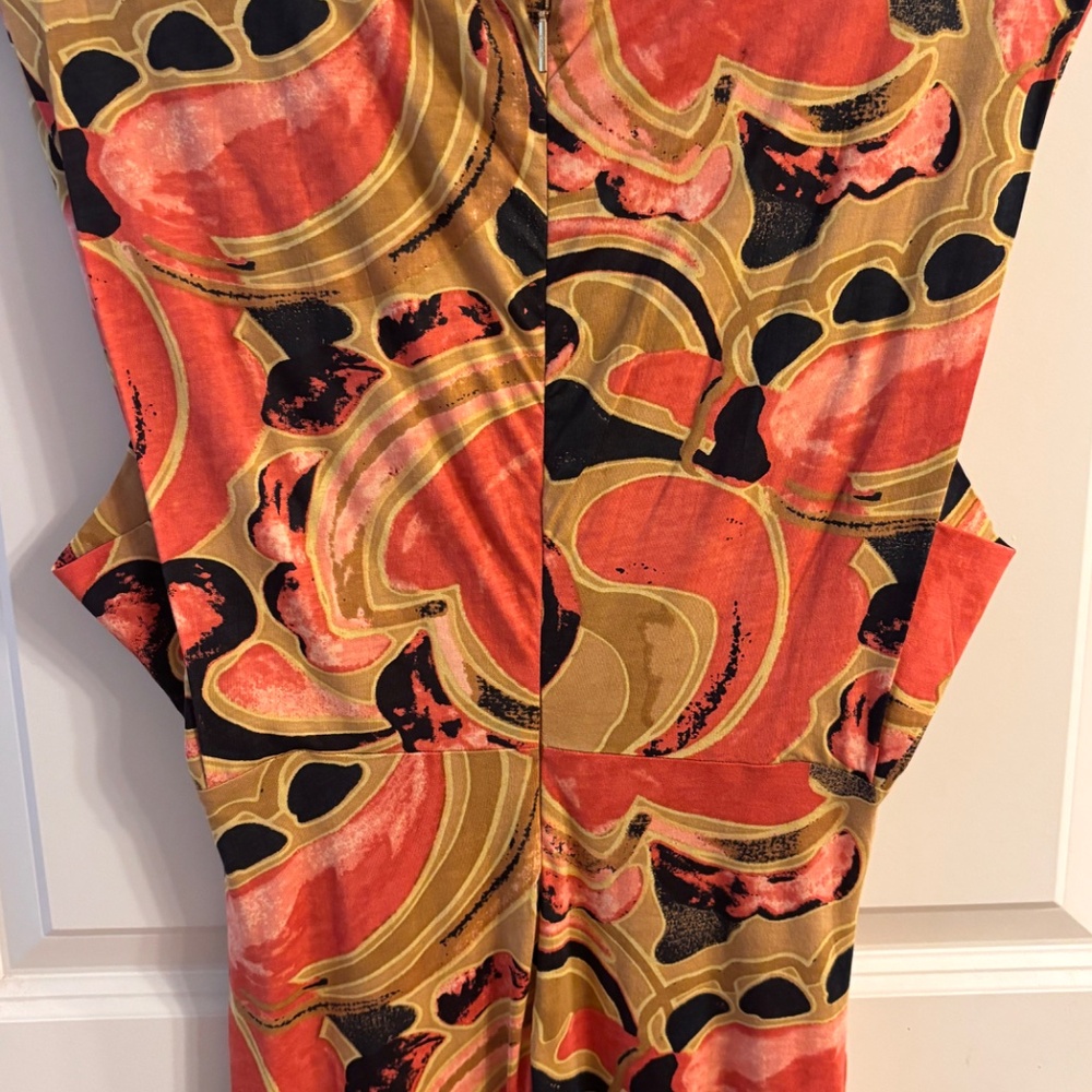 Dress - Picture 5 of 8